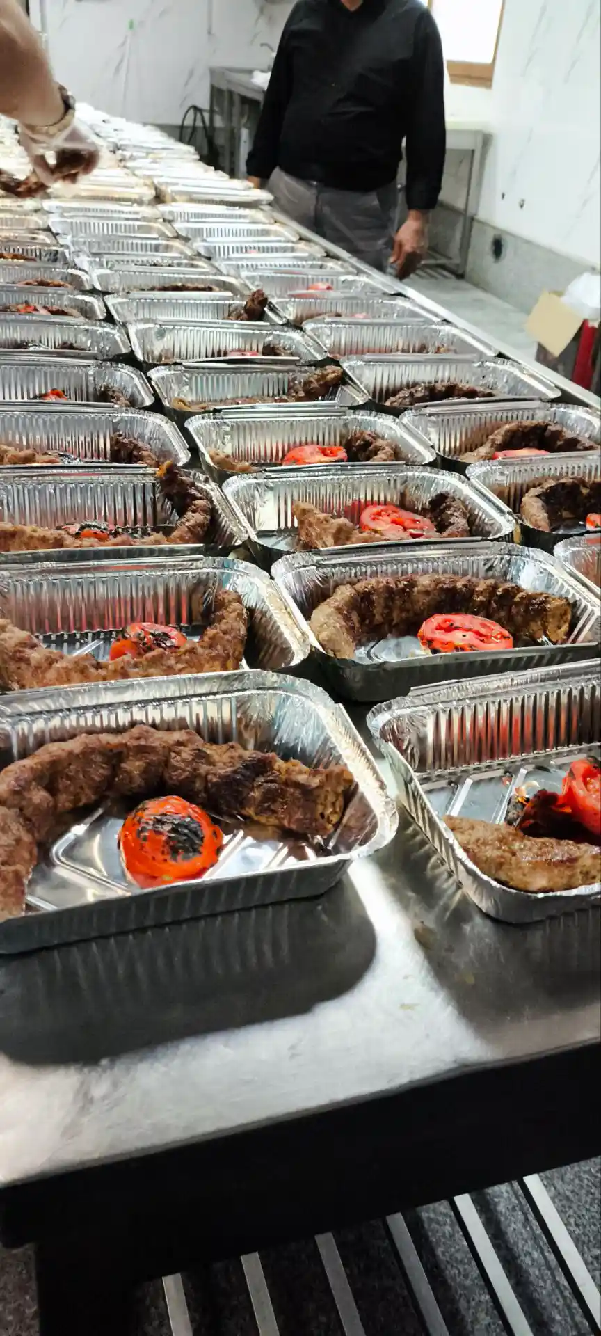 ارسال غذای رایگان به خیریه آبشار عاطفهها